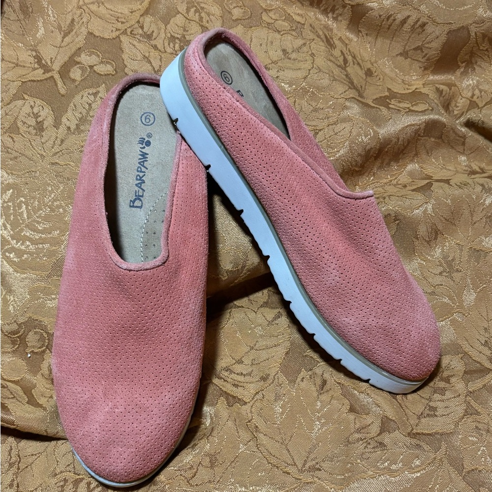 Bear Paw slip on shoes NWOT